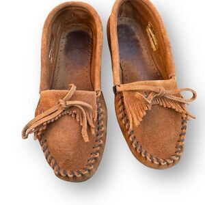 Minnetonka Women's Brown Kilty Moccasins Size 8.5 Casual Fringed Suede